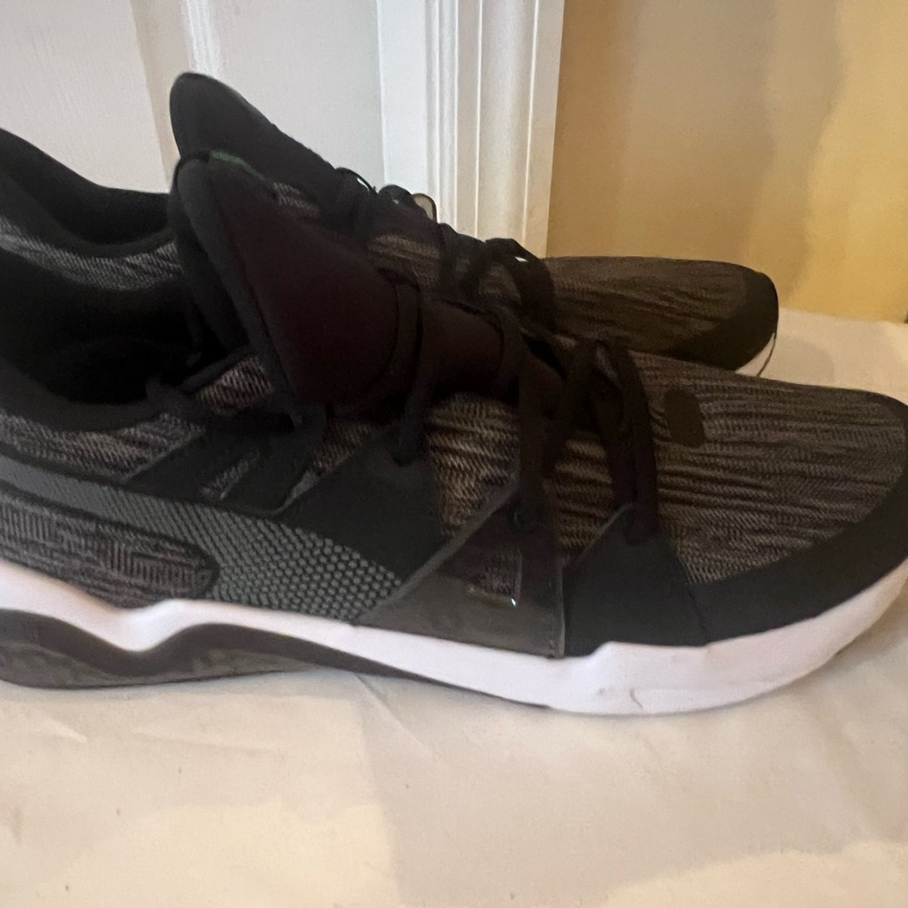 Puma Men's Black Athletic Shoes
